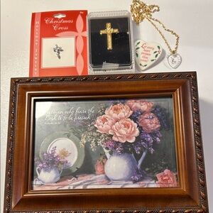 Jewelry, music box with 3 pins and a necklace. Like new